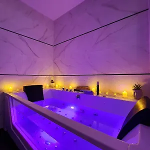 Chalet privatif / suite romantique love balneo Le Castellet (Var)
